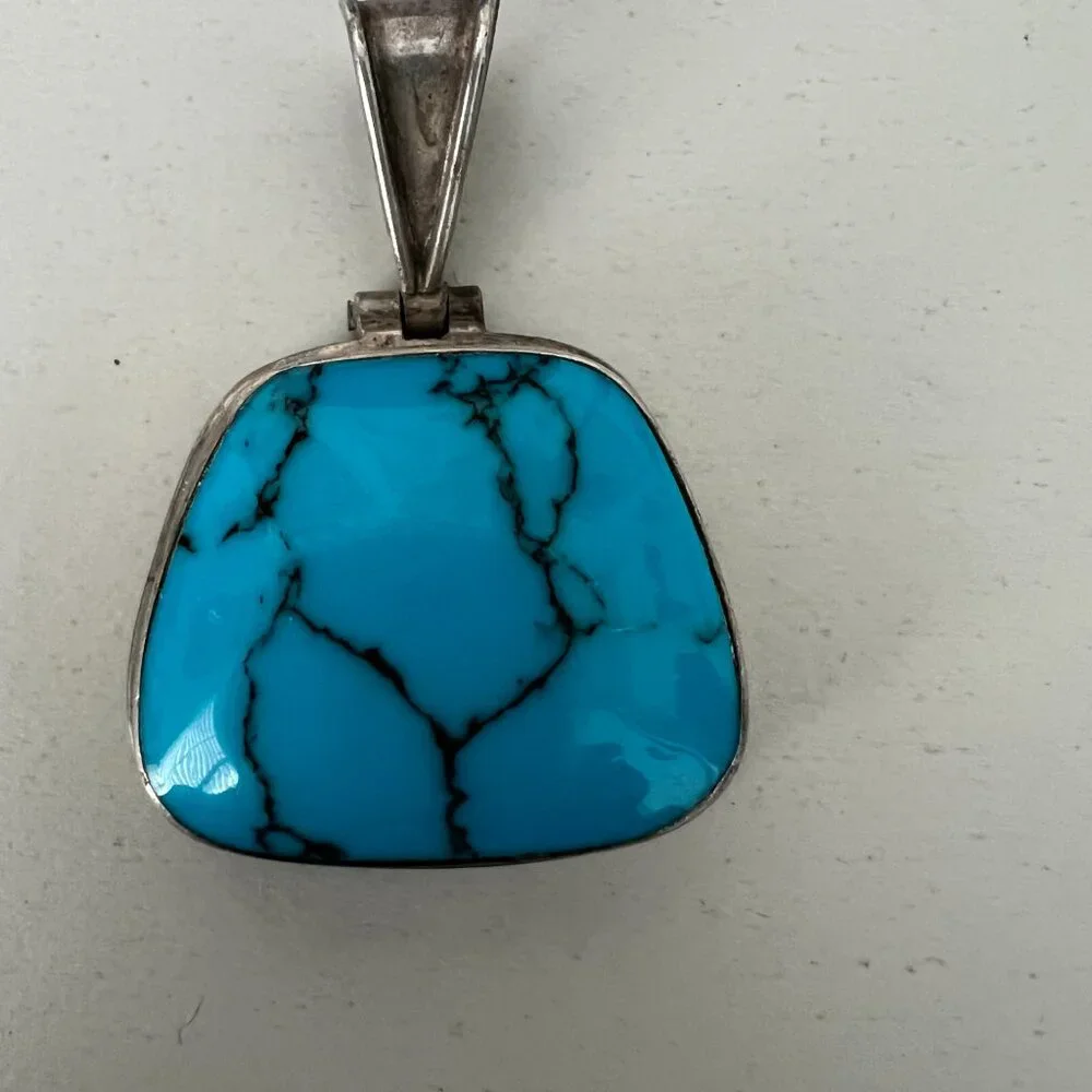 Turquoise Pendant Necklace - Picture 6 of 6